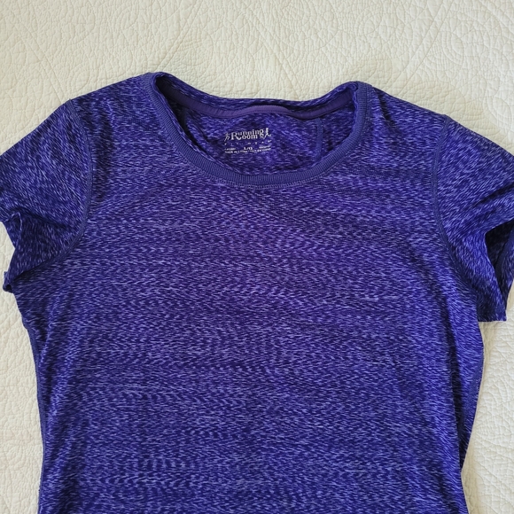 Running Room Lightweight Top - Picture 3 of 6